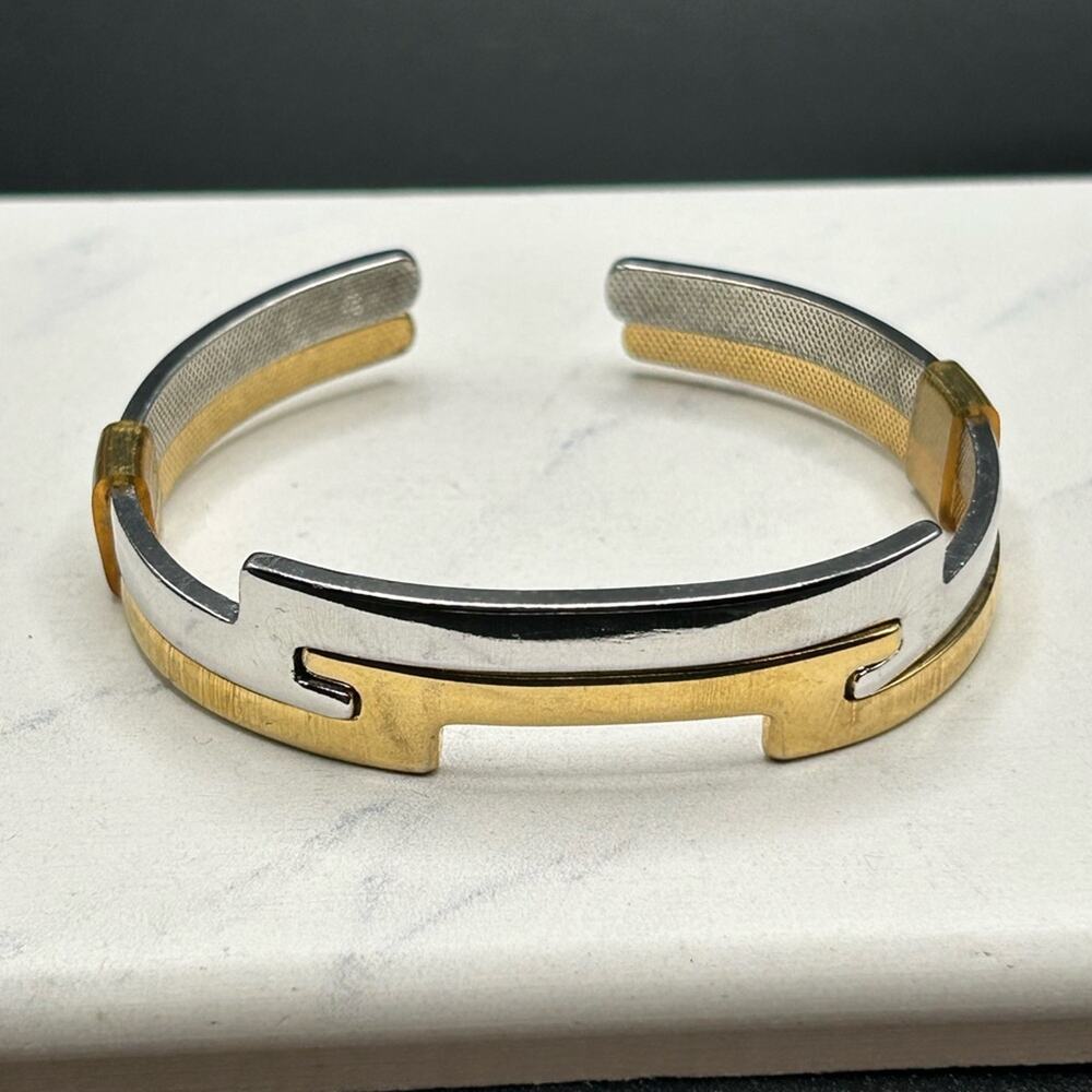 L0024 Avon stackable geometric cuff bracelets. Silver gold tone